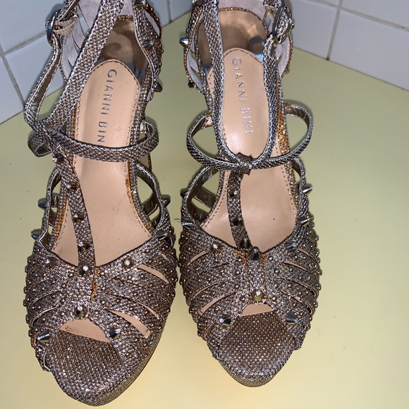 🔥GIANNI BINI GOLD STUDDED HEELS🔥WORN ONCE-WEDDING. SIZE 8. 5in heel. - Picture 10 of 10